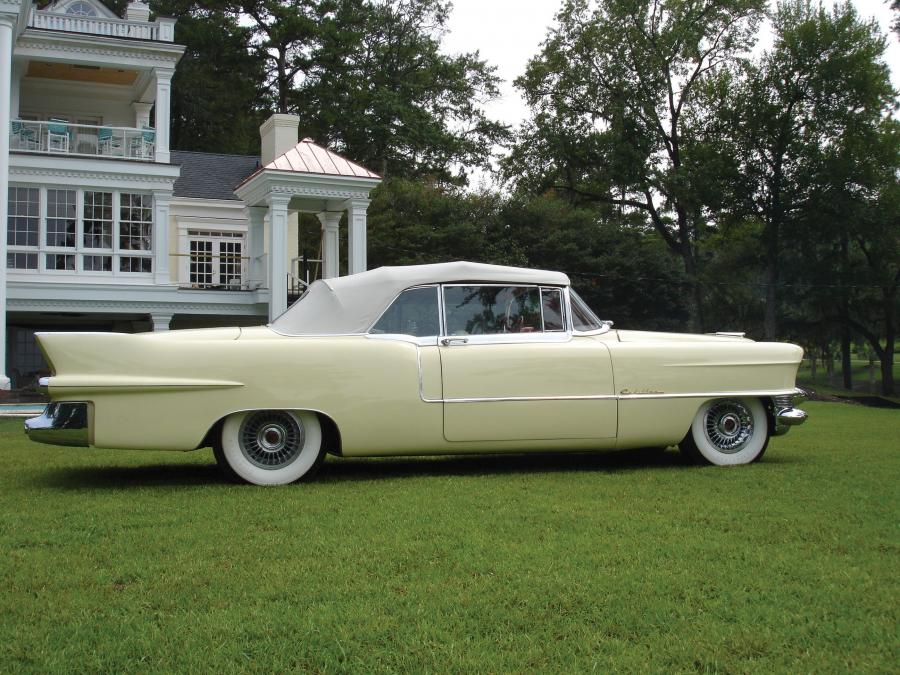  Cadillac Eldorado Convertible 1955 года  (фото 2 из 2)